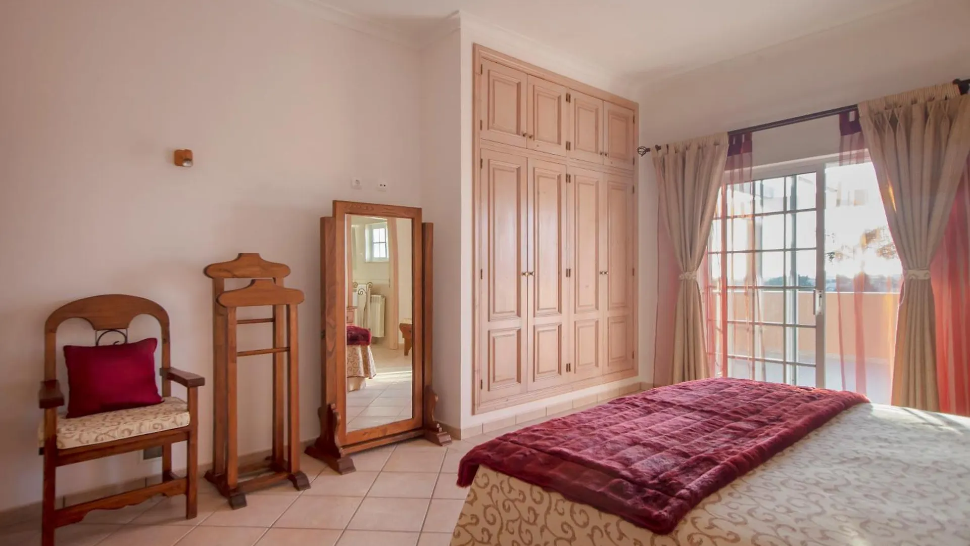 Al Meida Guesthouse Albufeira 0*,