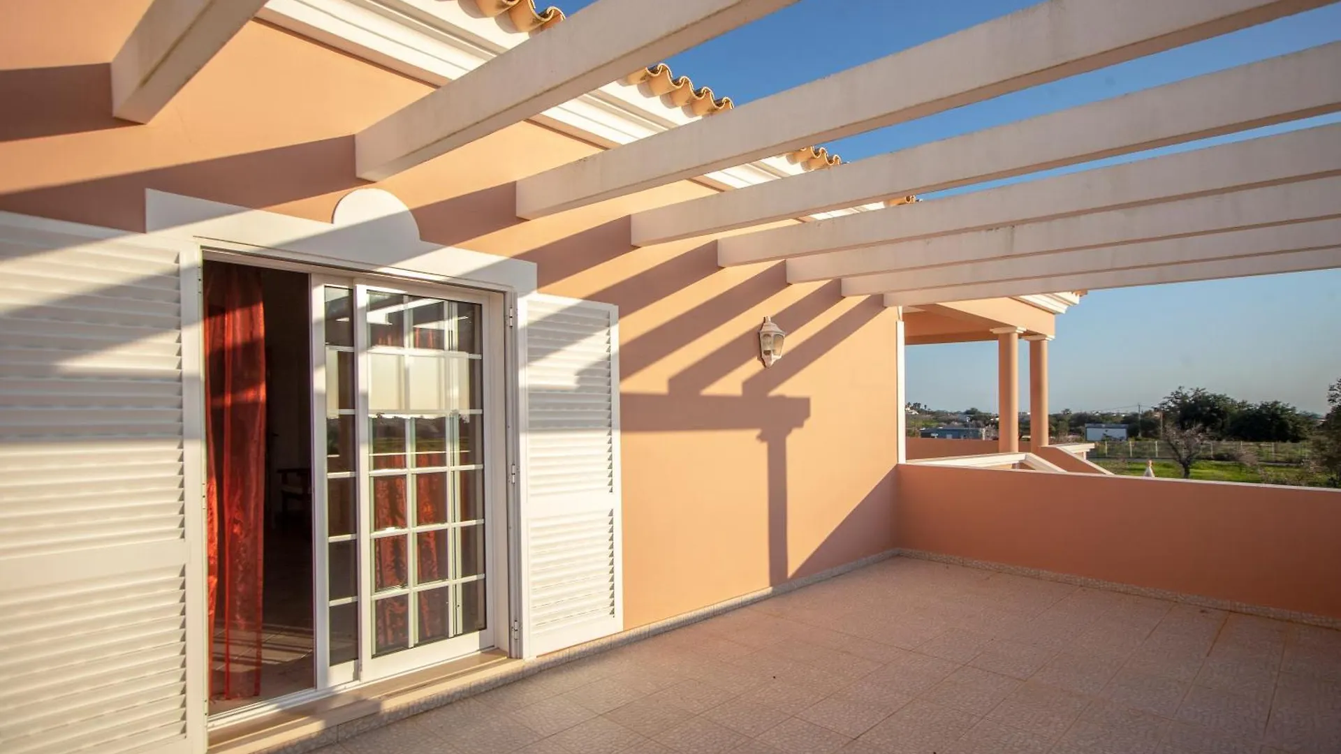 Al Meida Guesthouse Albufeira Bed & Breakfast